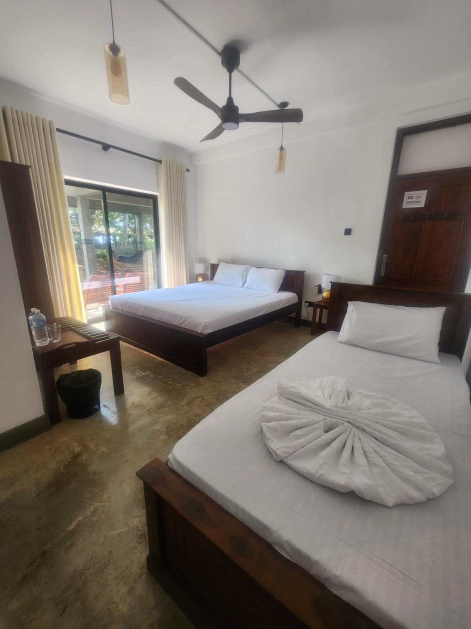 Red Sun Beach Villa Kosgoda Exterior foto